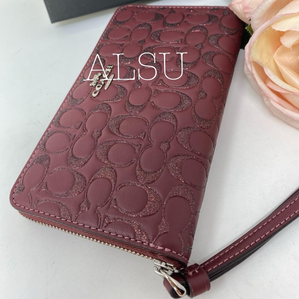 Coach Large Phone Wallet Leathe Glitter Wine Boxed - Picture 4 of 7